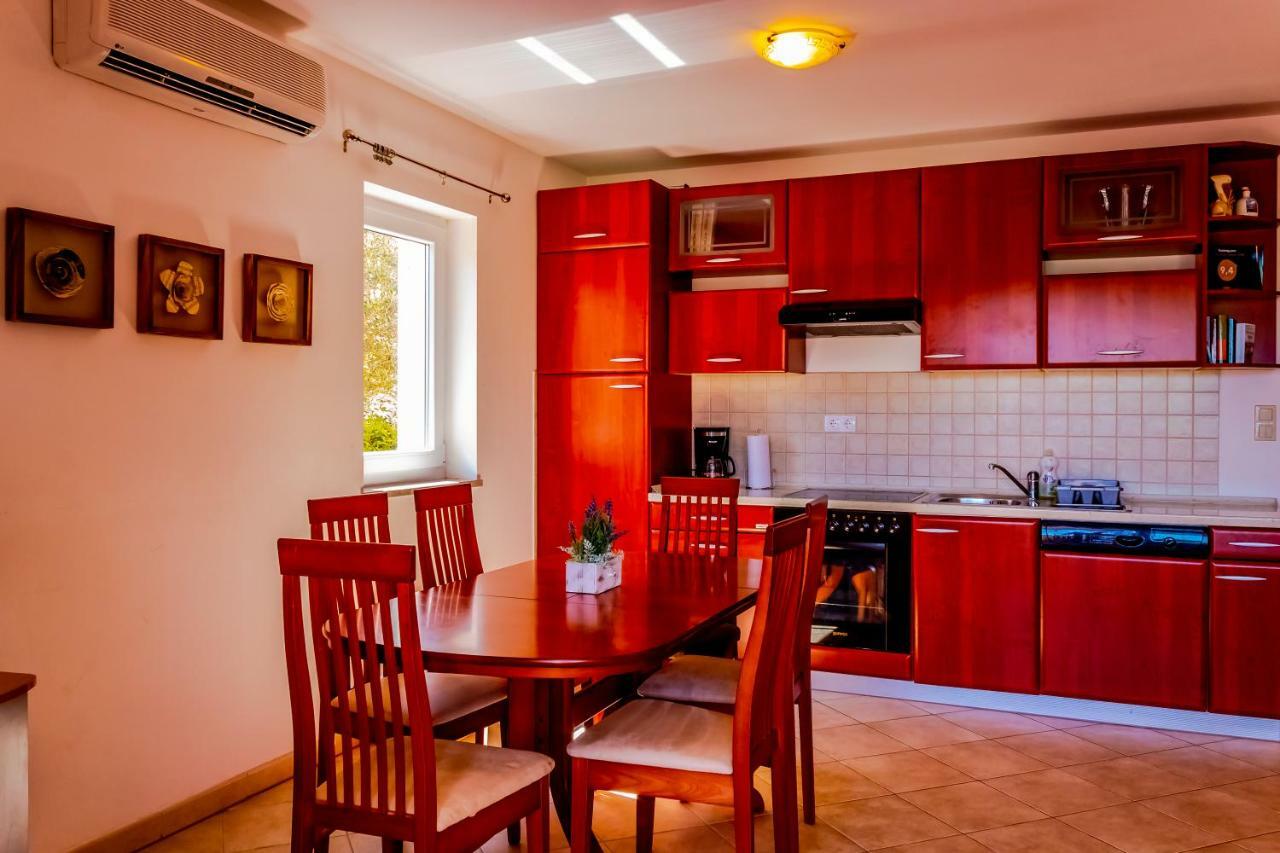 Abby Apartment Kornić Exterior foto